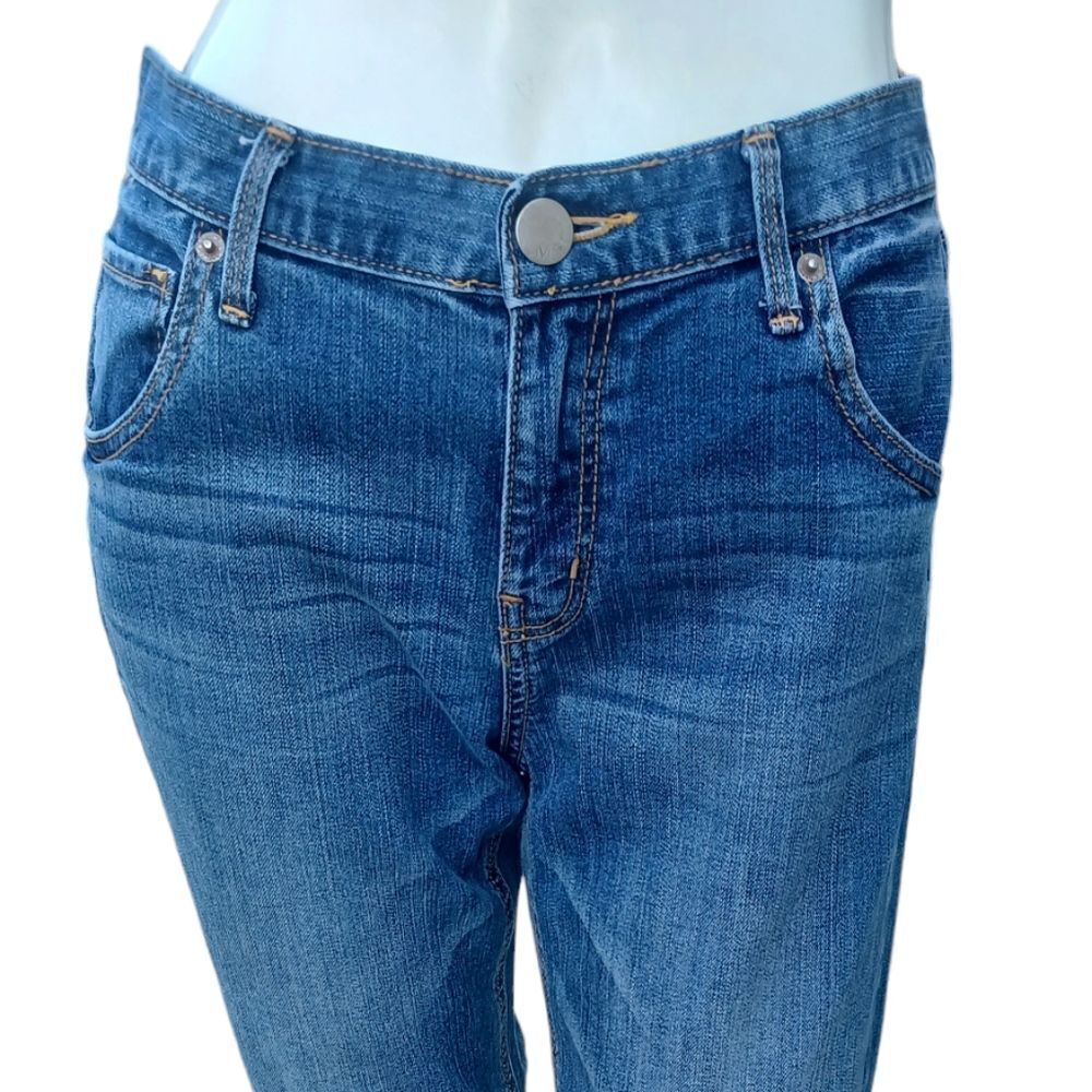 7001834....Mossimo Premium Straight Leg Jeans Size 6, W30" 26"Inseam  9"Rise
